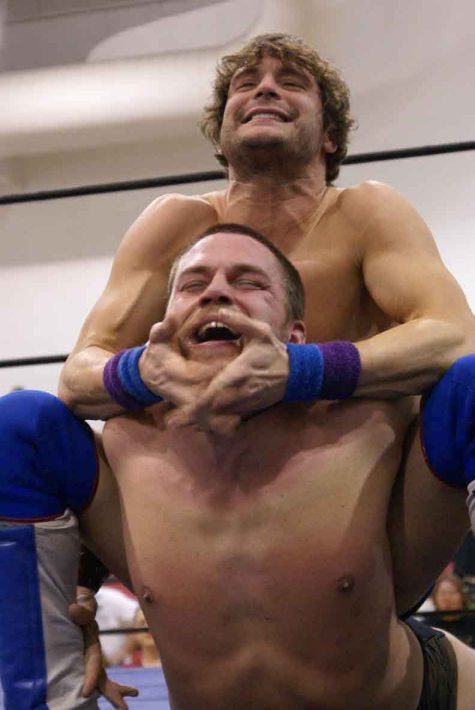 Mike Sydal with a boston crab on Kessman- Photo Credit Sarah Jones