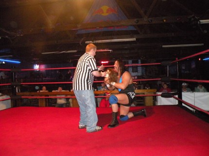 “Head” pleads to the ref. 