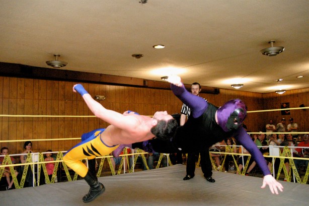 Brimestone connects on a big move (Photo Credit: Mike Van Hoogstraat)