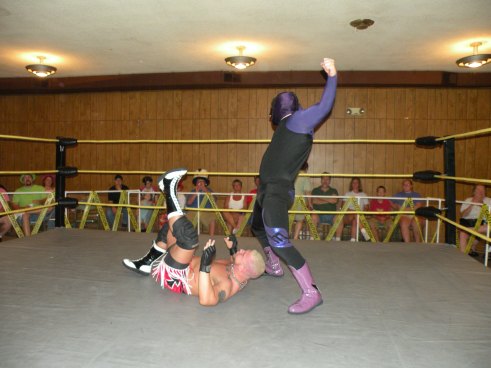 Gabriel Brimstone looks to get a tough win against Mannix (Photo Credit Brian “Flair” Kelley)