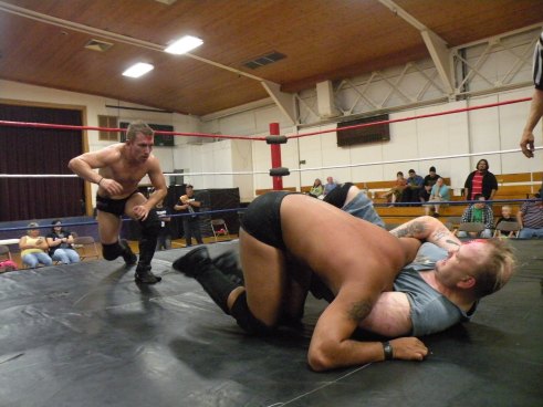 Rotten hits a big move but Dingo is ready to strike.(Photo Credit Brian “Flair” Kelley)