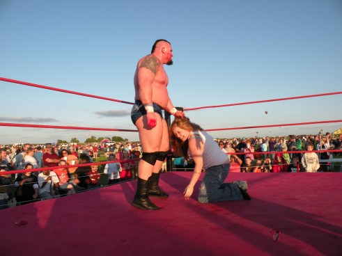 Walker is one man who loves to bring the pain but would he hit a women?(Photo Credit Brian “Flair” Kelley)
